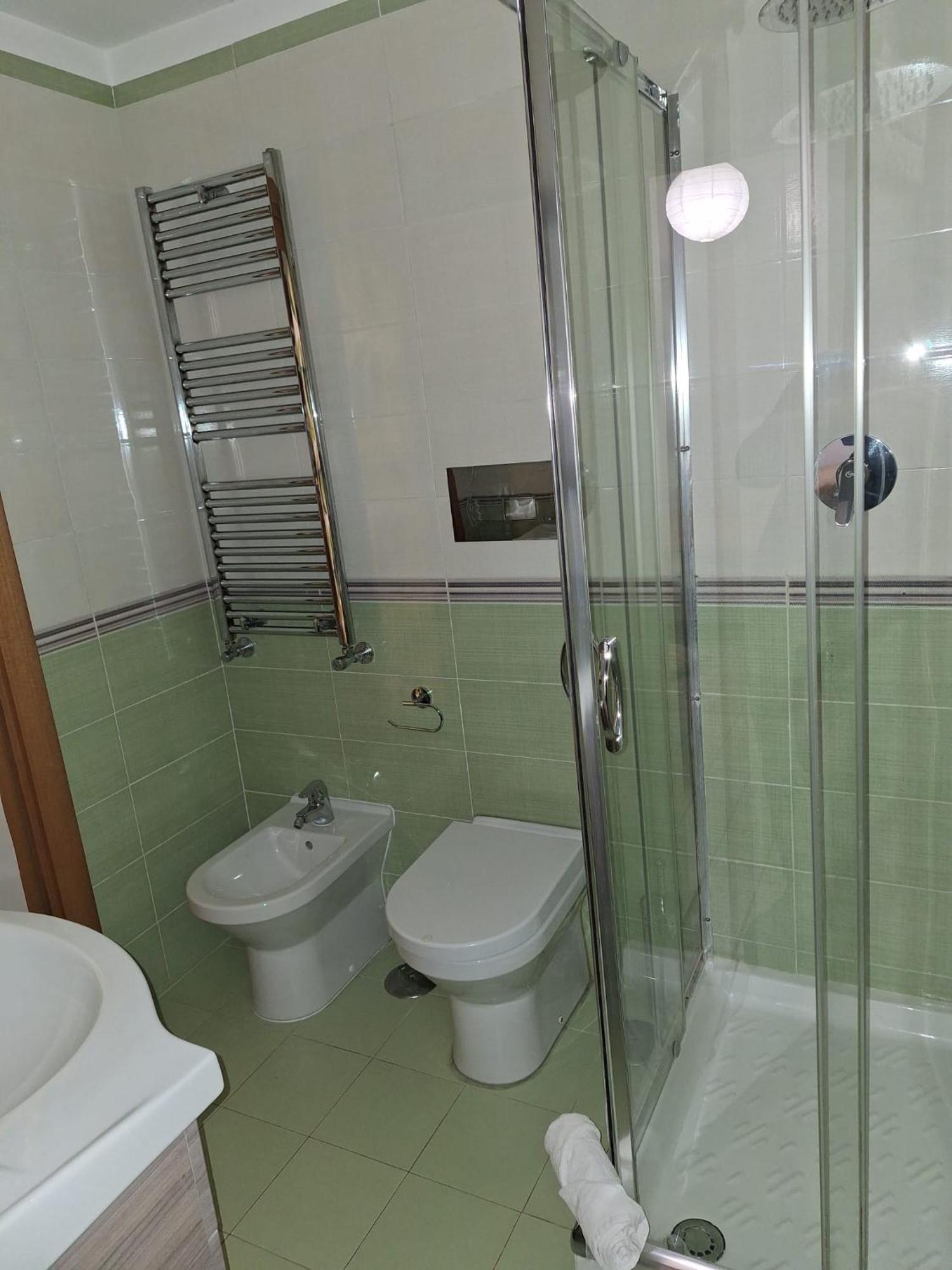 Suite Duomo Naples Luaran gambar