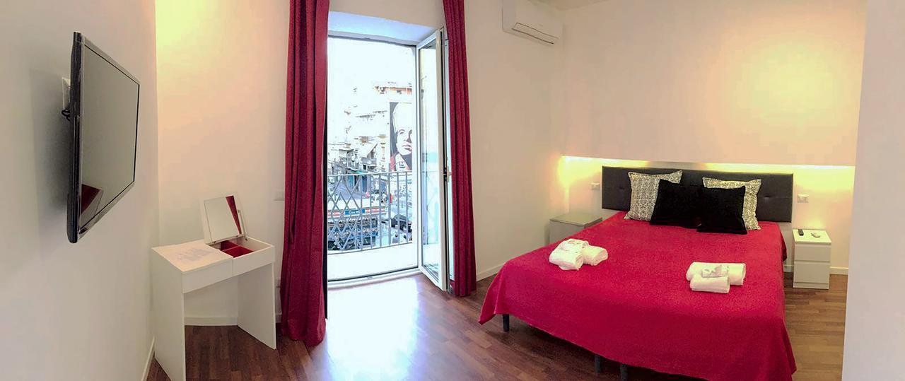 Suite Duomo Naples Luaran gambar